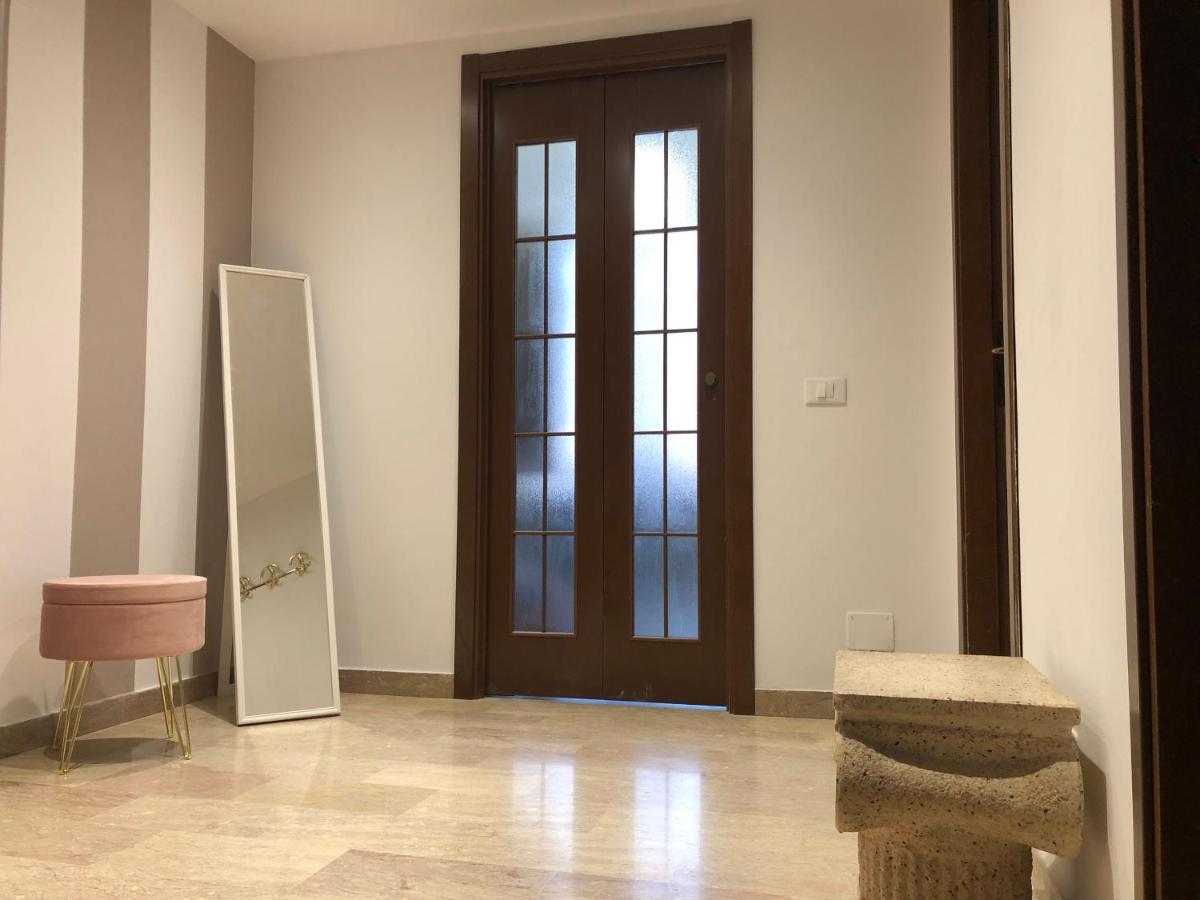 Ampio Bilocale A Milano Apartment Exterior photo
